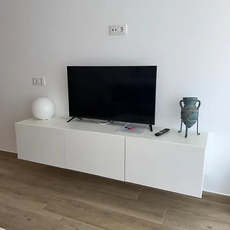 312 Olympia 1 Bedroom, Ocean View Wifi Free Holiday home *